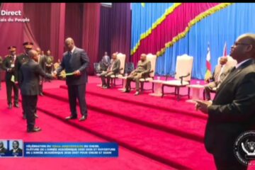 Stratégie et défense: Félix Tshisekedi honore Nzanzu Kasivita, lauréat de la 11ᵉ promotion du CHESD
