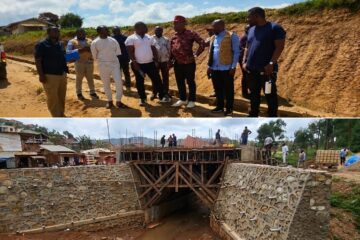Construction des ponts à Butembo : la Synergie des mouvements citoyens salue l’action du Gouverneur Evariste Somo et l’appui considérable de l’ACCAD et de l’IDIK